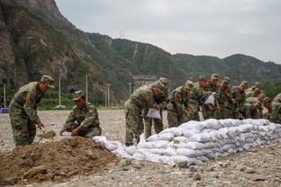 巴黎此前6次欧战双回合淘汰赛首回合客场1球落败，最终4次翻盘